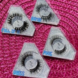 4 SETS - MAD LASHES 🖤✨DIME COLLECTION✨🖤